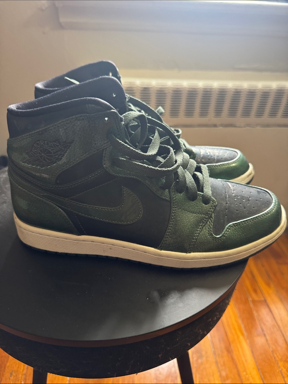 Jordan Retro 1 Men's High-Top Sneakers in Green and Black